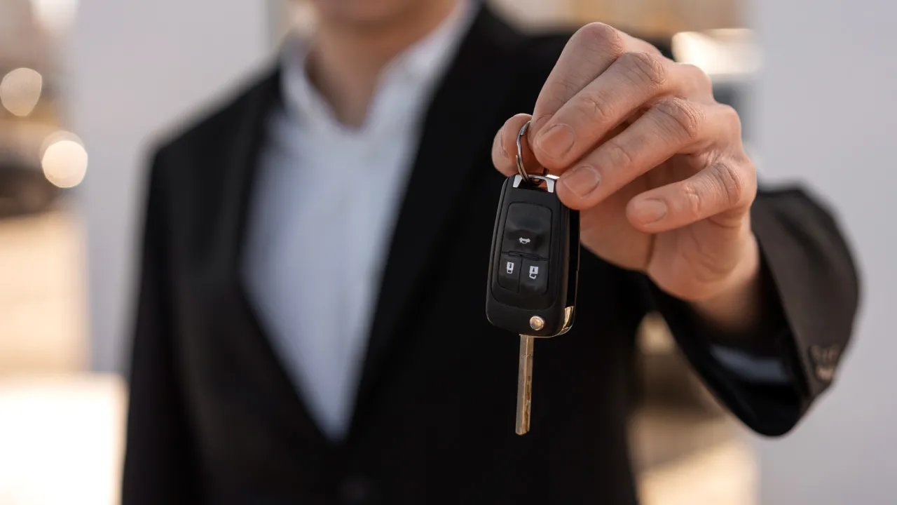 штраф за нерозмитнене авто 2025,нерозмитнені авто Україна,штрафи авто на єврономерах,Дніпро нерозмитнене авто,транзит авто Україна,тимчасове ввезення авто,скільки штраф